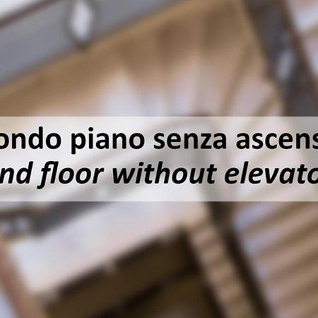Woodie Apartment By Mamo Florence Luaran gambar