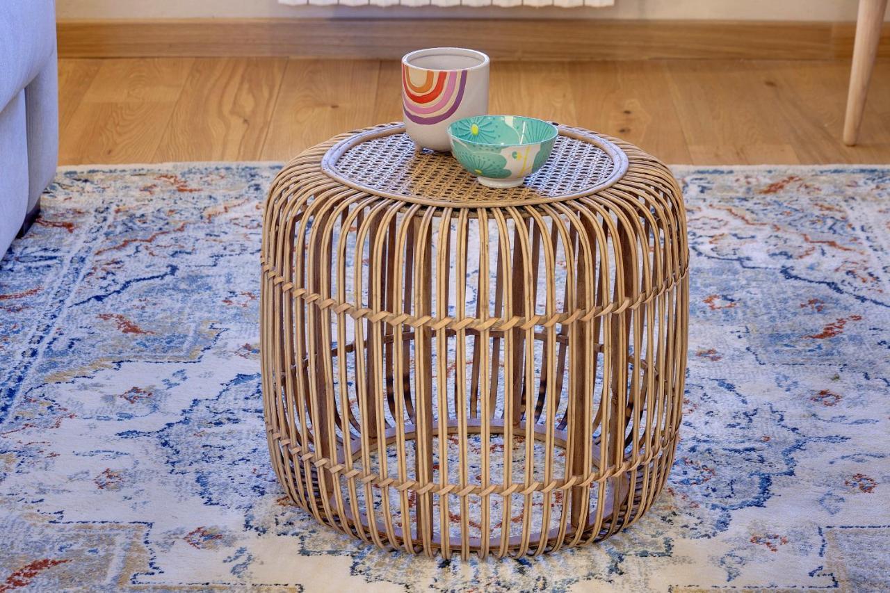 Woodie Apartment By Mamo Florence Luaran gambar